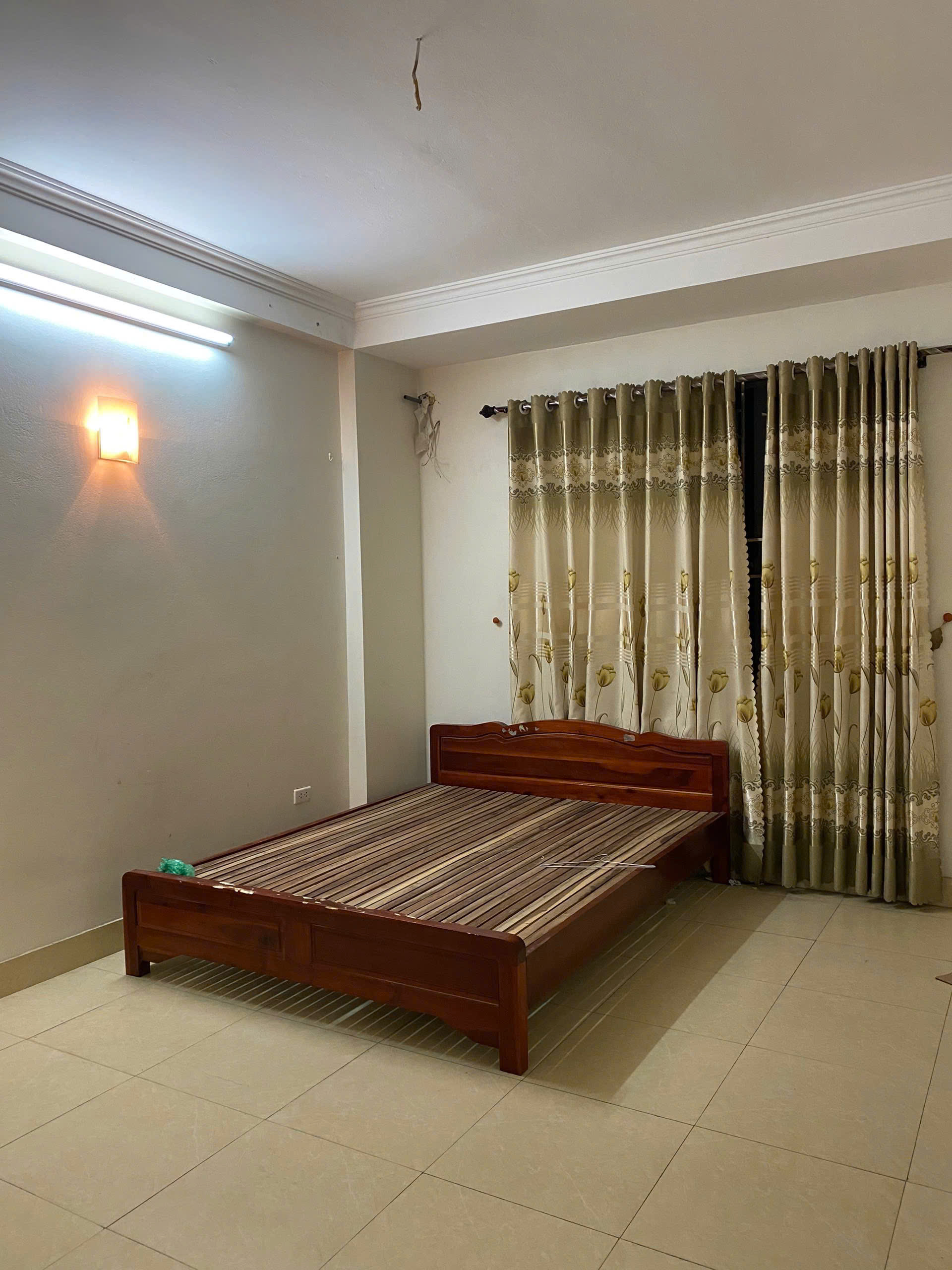 Cho thuê nhà ngõ 108 Đông Thiên, 5 tầng x 30m2, 3 ngủ, 8.5 Triệu - Ảnh 4